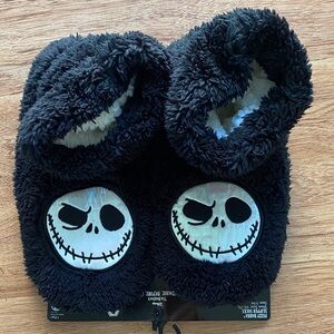 Disney’s The Nightmare Before Christmas Fuzzy Babba slipper socks NWT